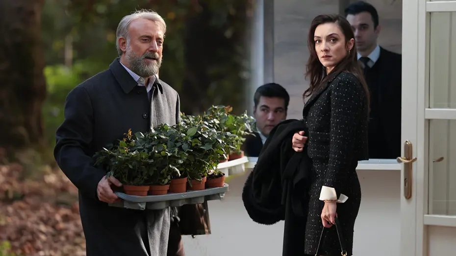 Kral Kaybederse final bölümünde Kenan Baran'ın dönüşümü