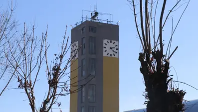 Su deposundan saat kulesine dönüştü. Sivas'ın simge yapıları arasında yer alıyor