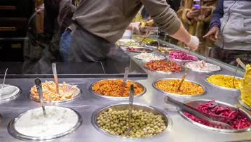 Ortaköy'de midye ve kumpir faciası: İki çocuk öldü, anne ve babanın durumu kritik