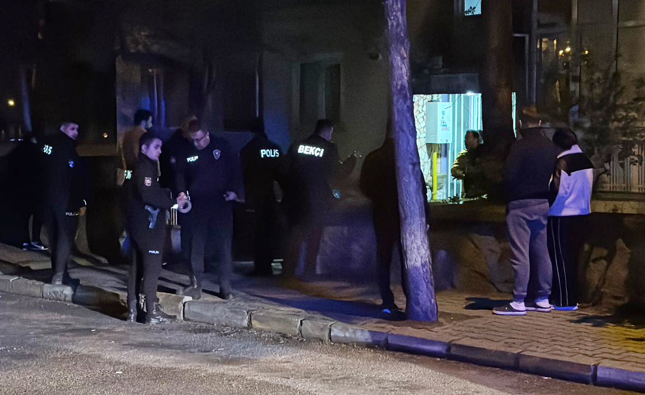 Tartıştığı kuzenini silahla vurup intihar etti
