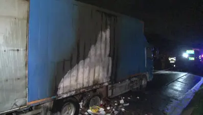 Kuzey Marmara'da korku dolu anlar: Tekerlekte başladı, dorseye sıçradı