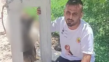 Belçika kurdunu zehirleyip direğe asarak telef ettiler