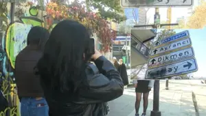 Ankara’da gençler neden tabelalara asılıyor?