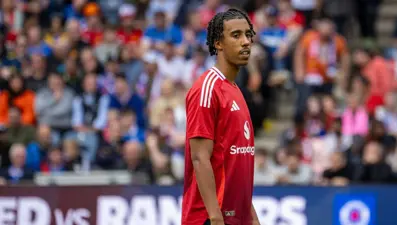 Leny Yoro, Tottenham Hotspur maçı öncesi iddialı: "Geçen sene neler yaşandığını biliyoruz"