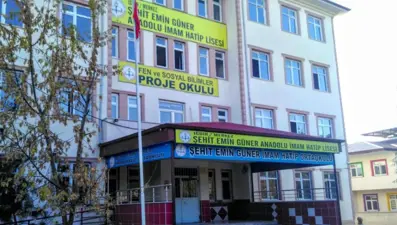 Iğdır'da liselilerin kavgası kanlı bitti