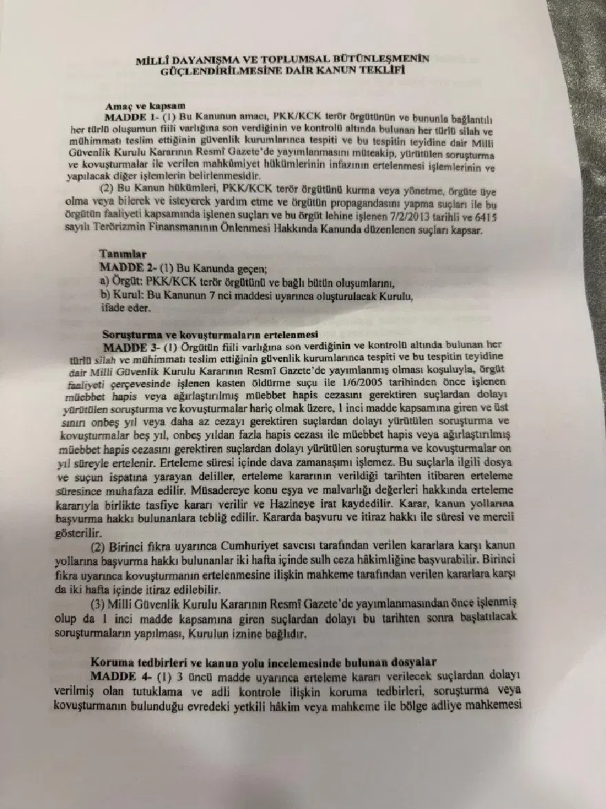 Çerçeve yasa için ilk onay. Komisyondan geçen süreç yasasında hangi maddeler var? 1