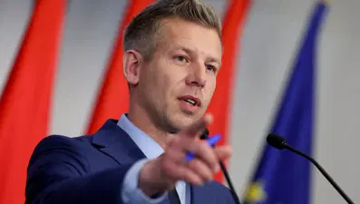 Macaristan Başbakanı Peter Magyar'a tükürüklü saldırı