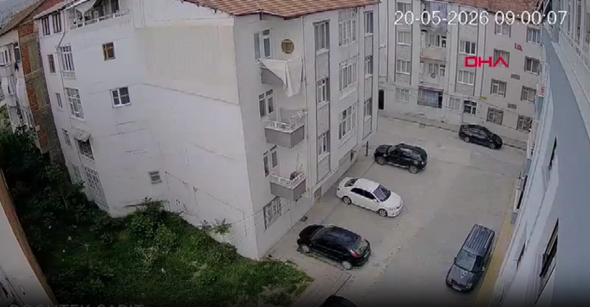 Malatya'da 5,6'lık deprem. Sarsıntı ve panik anları kamerada