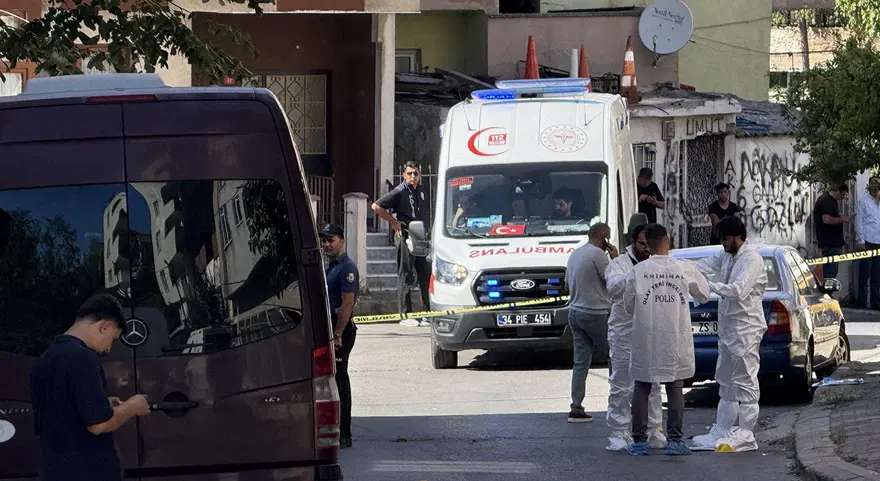 EV SAHİBİ ÇİFT ÖLDÜ, AVUKAT AĞIR YARALI 1