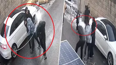 Sokakta yürürken ölümden döndüler. Tel üzerlerine düştü, kıvılcımların arasında kaldılar