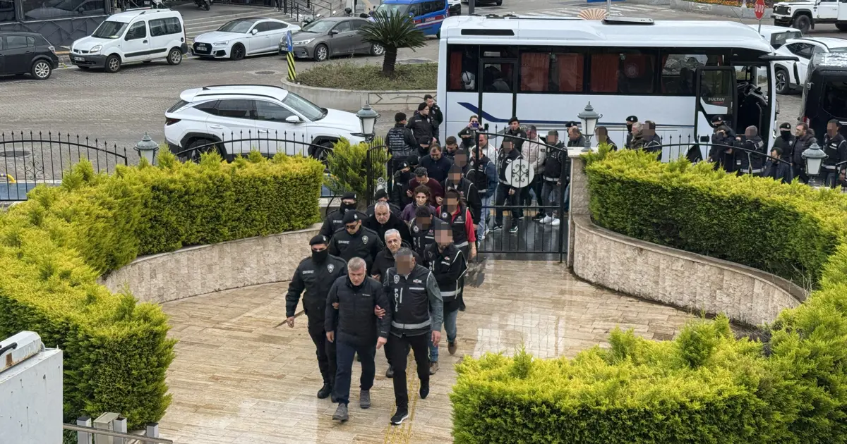 Marmaris'te belediye çalışanlarına yönelik rüşvet soruşturmasında 4 tutuklama