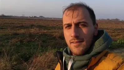 Halı saha maçında kalbine yenildi