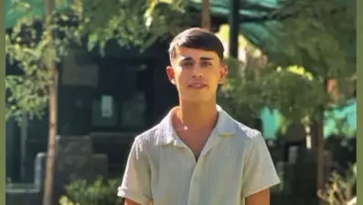 17 yaşındaki Ahmet halı saha maçında kalbine yenildi