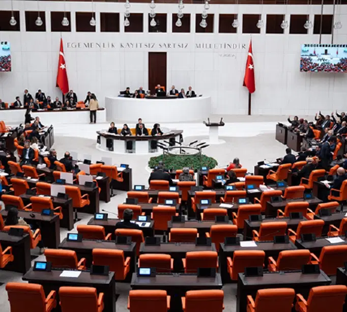 Terörsüz Türkiye teklifi Genel Kurul'daÇerçeve Yasa teklifi, bugün Genel Kurul gündemine geliyor.