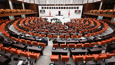 Meclis'te gündem yoğun. Sözleşmeli askerlere kamu istihdamı geliyor