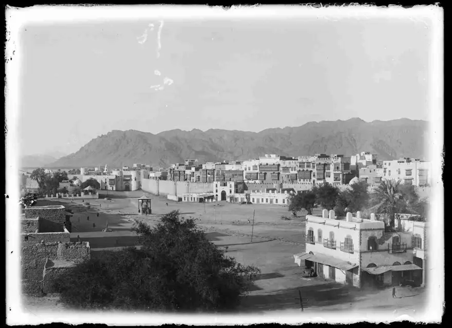 Medine Menaha Meydanı 44