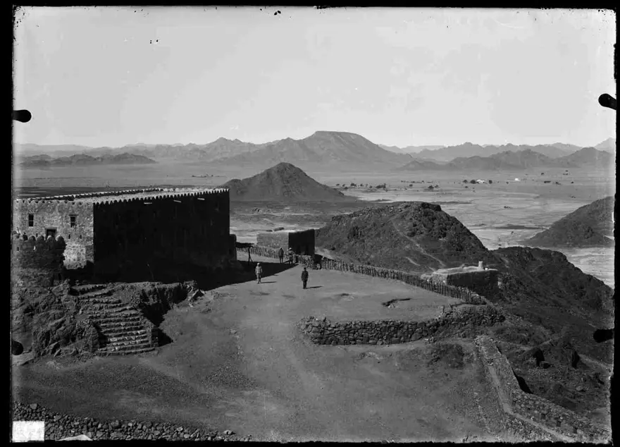 Cebel-i Uhud`dan Medine Ovası`nın görünüşü  27