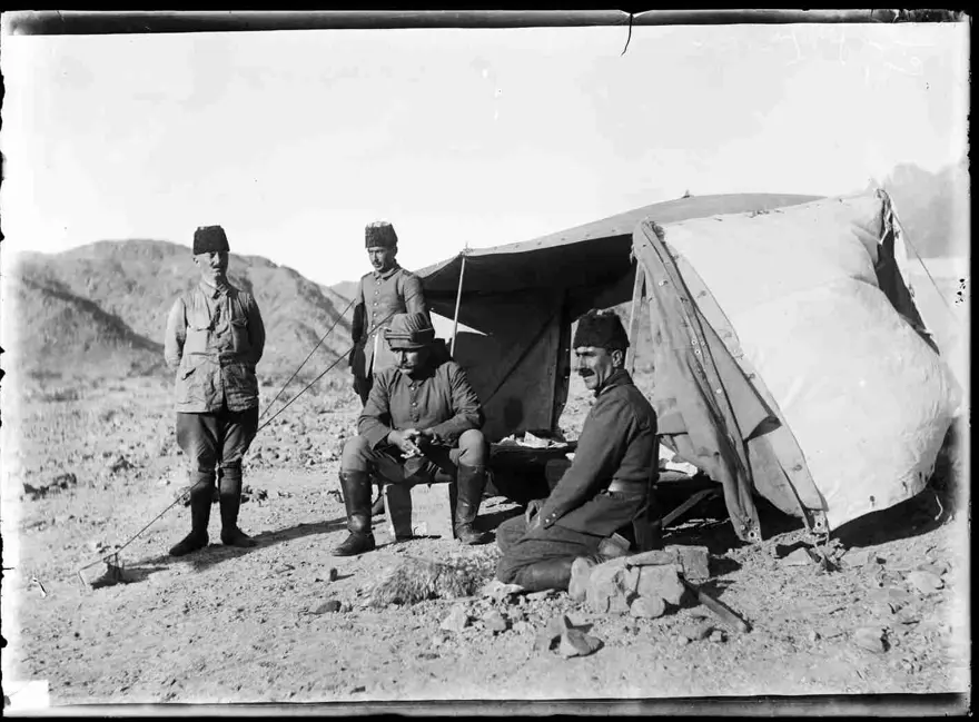 Fahreddin Paşa Medine`de Yenbul-Nahl harekatında 16