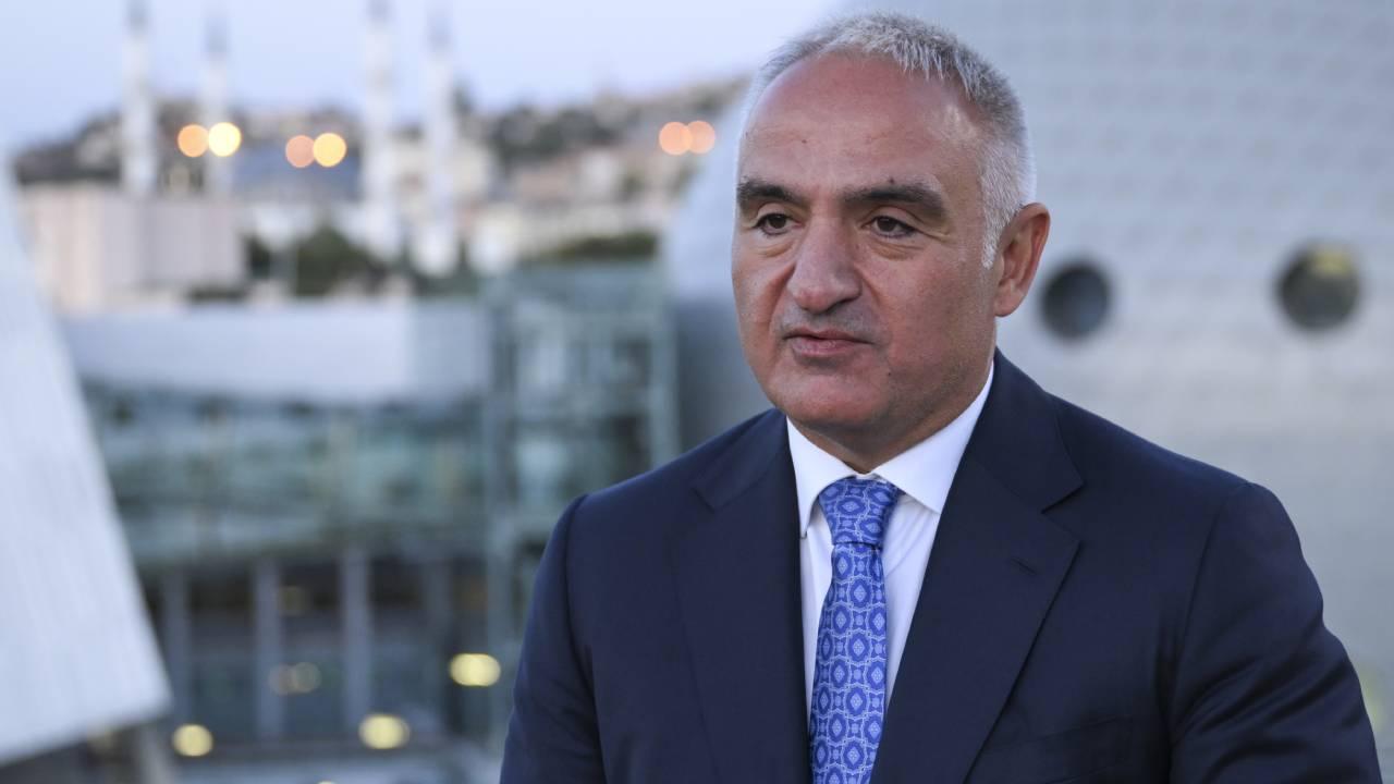Bakan Ersoy'dan Filenin Sultanları'na tebrik mesajı