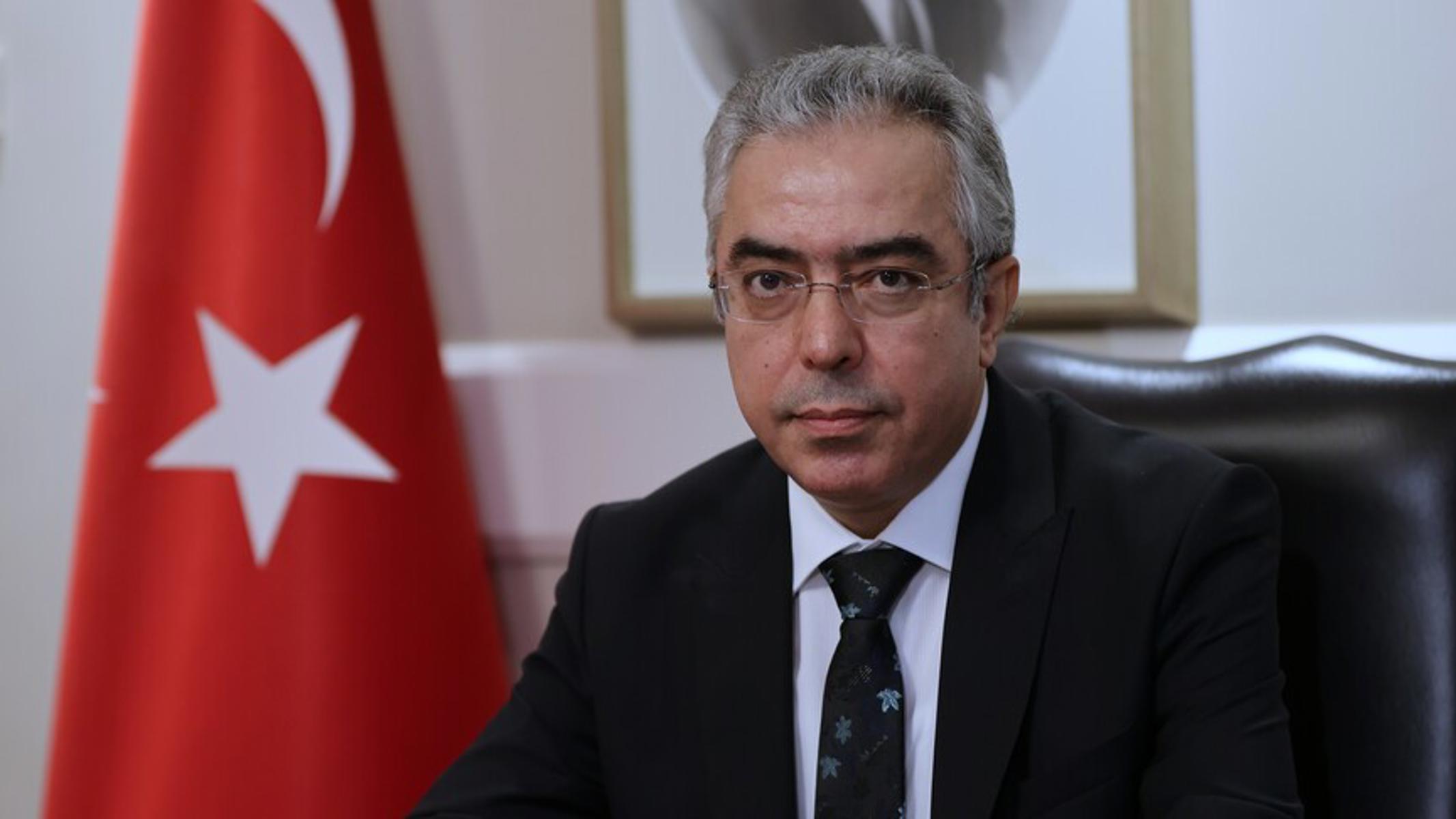 Mehmet Uçum'dan süreç yasası mesajı. "Devlet şarta bağlı yeniden başlama imkanı verdi"
