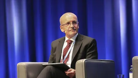 Bakan Şimşek Londra'da yatırımcılarla görüşecek