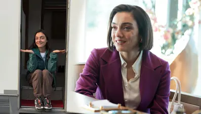 Kral Kaybederse'nin Fadi'si Merve Dizdar'dan set pozu