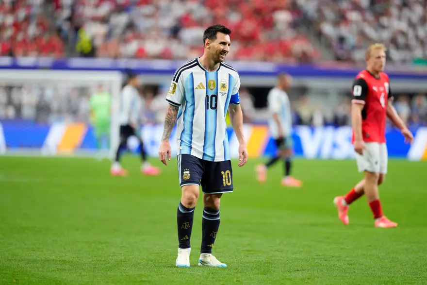 MESSI TARİHE GEÇTİ 1 MESSI TARİHE GEÇTİ 1
