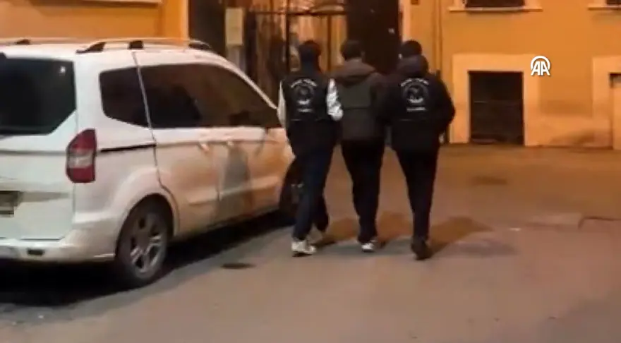 METROBÜS DURAĞINDA YAKALANDI 2