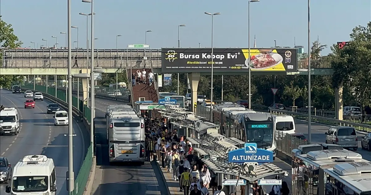 Dikkat! Yarın altı durak kapalı: Metrobüs, Fatih Sultan Mehmet Köprüsü'nden gidecek