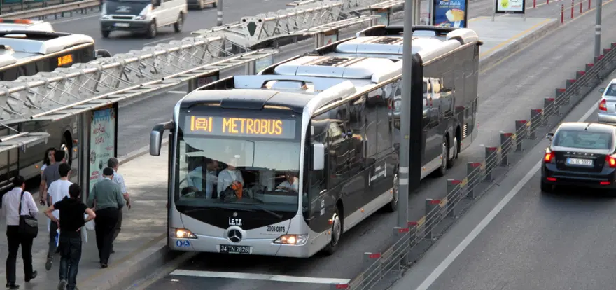 Dikkat! Yarın altı durak kapalı: Metrobüs, Fatih Sultan Mehmet Köprüsü'nden gidecek 1
