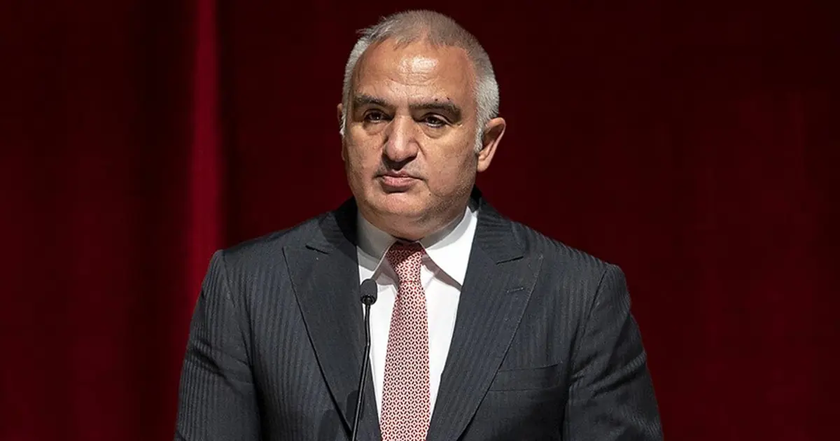 Bakan Ersoy Hatay'da konuştu. "Verdiğimiz sözleri yerine getirmiş olarak huzurlarınızdayız"