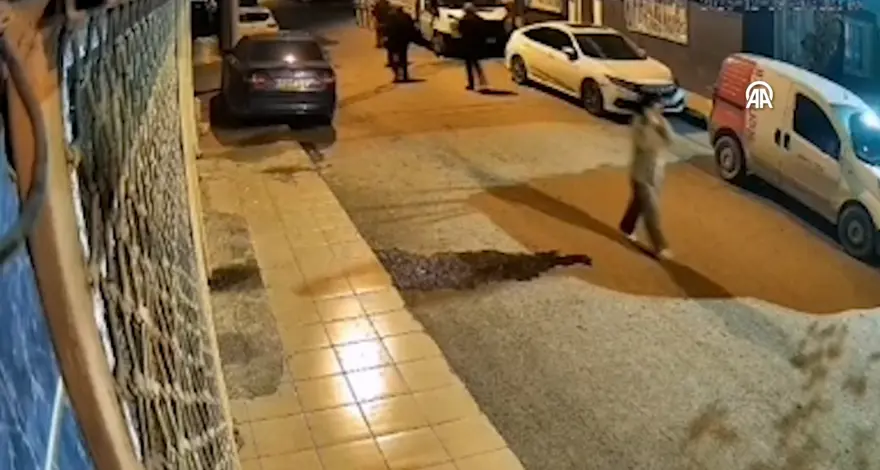 CEP TELEFONUYLA KONUŞTUĞU GÖRÜLDÜ 2