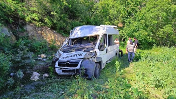 Burdur'da tarım işleri şarampole yuvarlandı, yaralılar var