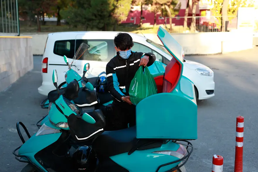 Kuryelerin ehliyetleri için yeni düzenleme: Yaş sınırı değişti 1