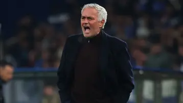 Mourinho kabusu yaşıyor, bir haftada ikinci kez elendi