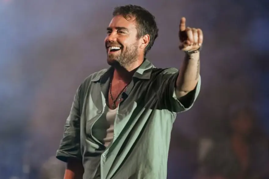 Murat Dalkılıç 13. kez burun ameliyatı oldu. Operasyon sonrası ilk paylaşım 4 Murat Dalkılıç 13. kez burun ameliyatı oldu. Operasyon sonrası ilk paylaşım 4