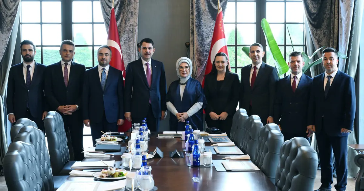 Emine Erdoğan, Çevre, Şehircilik ve İklim Değişikliği Bakanı Kurum ile görüştü
