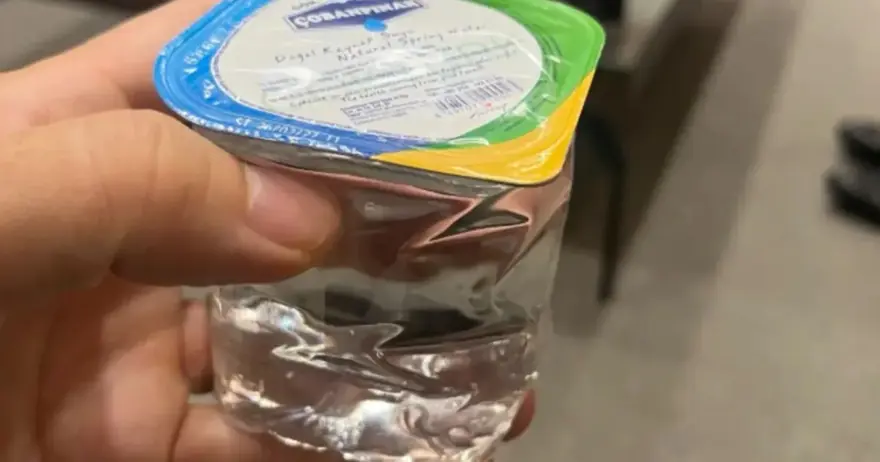SAVUNMA BAKANI BARDAK SUYA ŞAŞIRDI: "İLK DEFA GÖRÜYORUM" 2 SAVUNMA BAKANI BARDAK SUYA ŞAŞIRDI: "İLK DEFA GÖRÜYORUM" 2