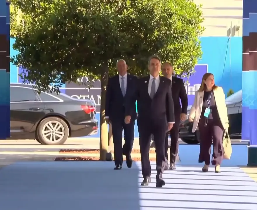 Miçotakis'in yürüyüşü neden sosyal medyanın diline düştü? 3
