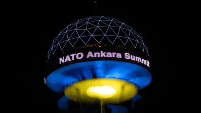 Eski NATO Genel Sekreteri Robertson: İngiltere, Ankara'da "soğuk bir karşılama" bekliyor