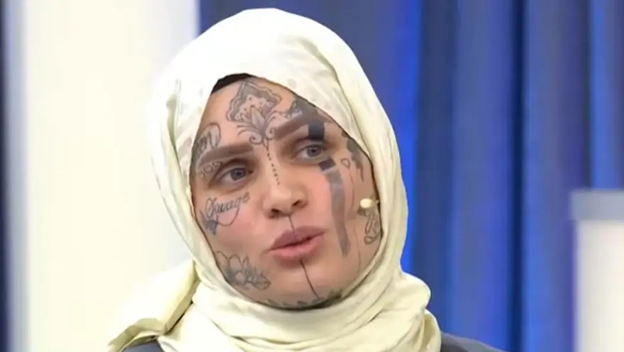 Herkes "yüzü dövmeli" kadını konuşuyor. İddiaların odağındaki isimden açıklama var 5