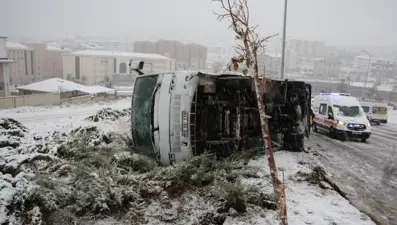 Nevşehir'de işçi servisi kazasında 14 yaralı var