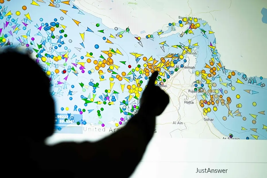 ABD'den İran'ın petrol satışına geçici izin