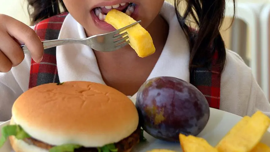 DÜNYADA 150 MİLYON OBEZ ÇOCUK VAR 1