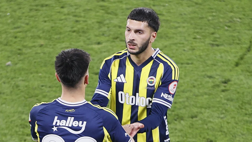 OĞUZ AYDIN (FENERBAHÇE) 16 OĞUZ AYDIN (FENERBAHÇE) 16