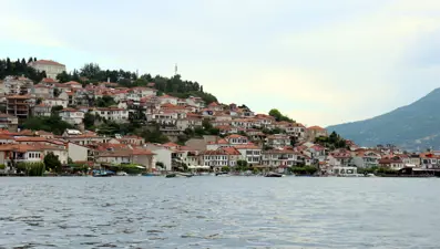 Avrupa'nın en eski gölüne ev sahipliği yapıyor. Türklerin Balkanlar'daki gözdesi