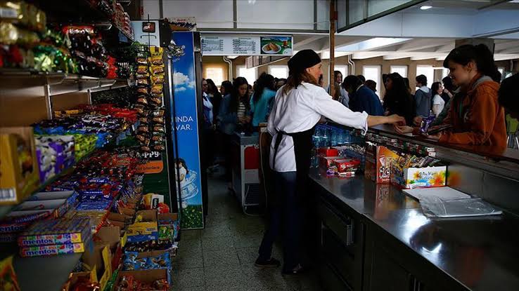 Tost ayran 130 lira. Okul kantinlerinde fiyatlar belli oldu