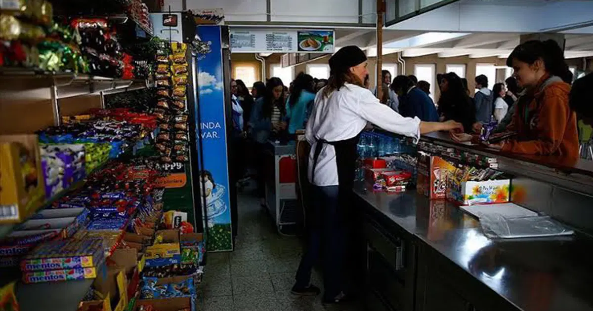 Tost ayran 130 lira. Okul kantinlerinde fiyatlar belli oldu