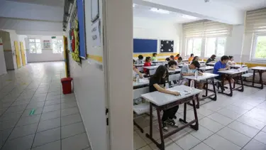Öğretmenlerin mazerete bağlı yer değişikliğiyle ilgili yeni duyuru yayımlandı