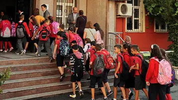 18 milyon öğrenci yarın tatile çıkıyor